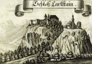 Die Burg Karlstein, davor die Kirche St. Pankraz, um 1700. © J. Lang